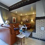 펜션 Cozy Family 라로셰안알데네