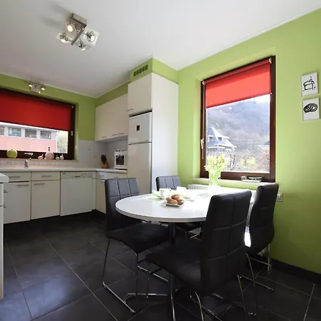 Cozy Family Feriehus La-Roche-en-Ardenne